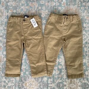 2 Pairs of The Children’s Place Uniform Stretch Skinny Chino Pants 18-24 months